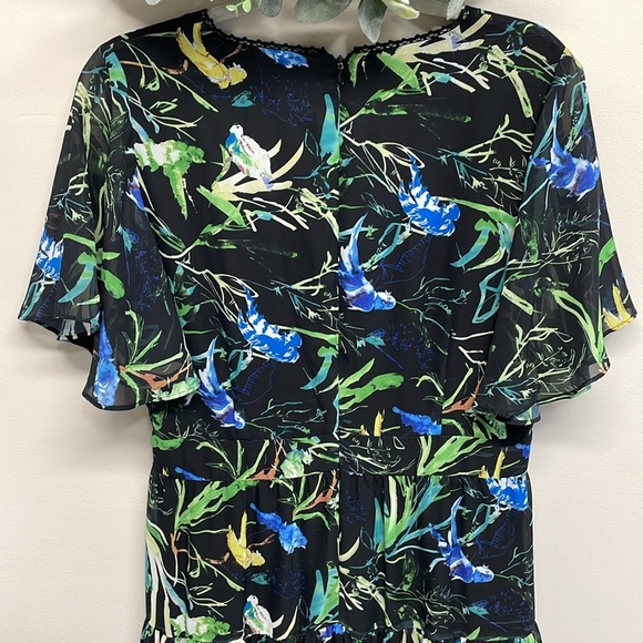 NWT Le Gali Black Floral Chiffon Flutter Bell Sleeve V-Neck Dress 12 - Picture 7 of 16